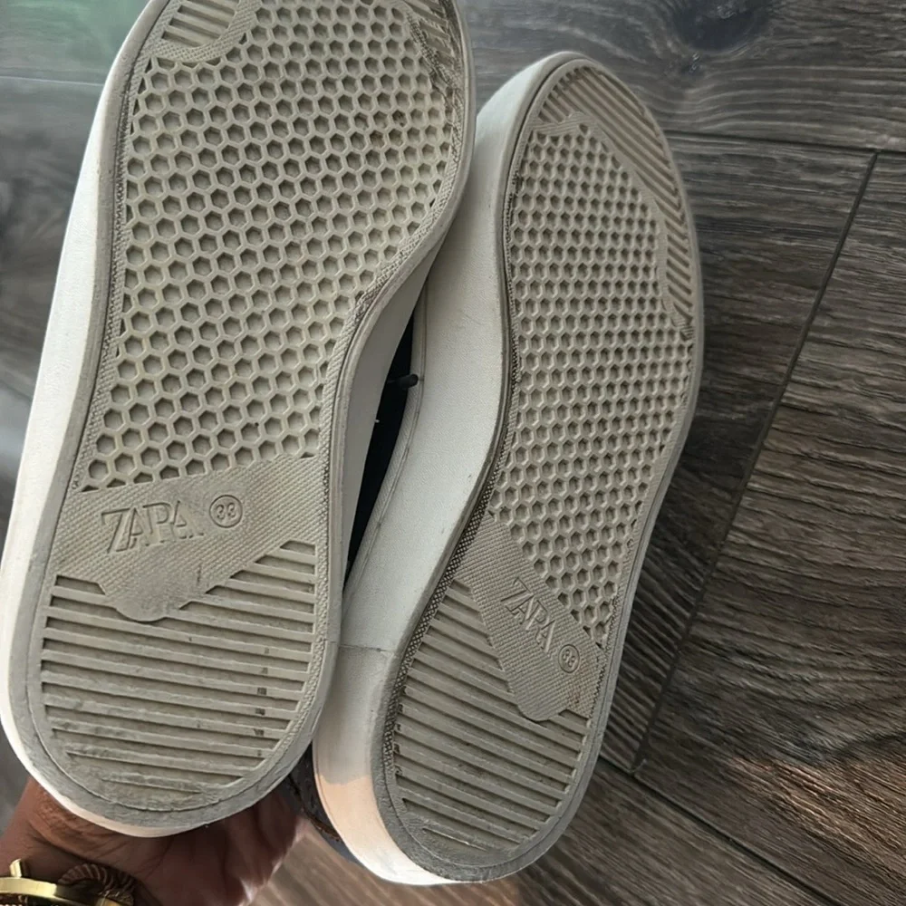 BOYS ZARA SNEAKERS